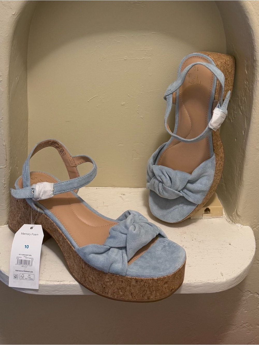Time and Tru Women's Cork Knot Sandal 10